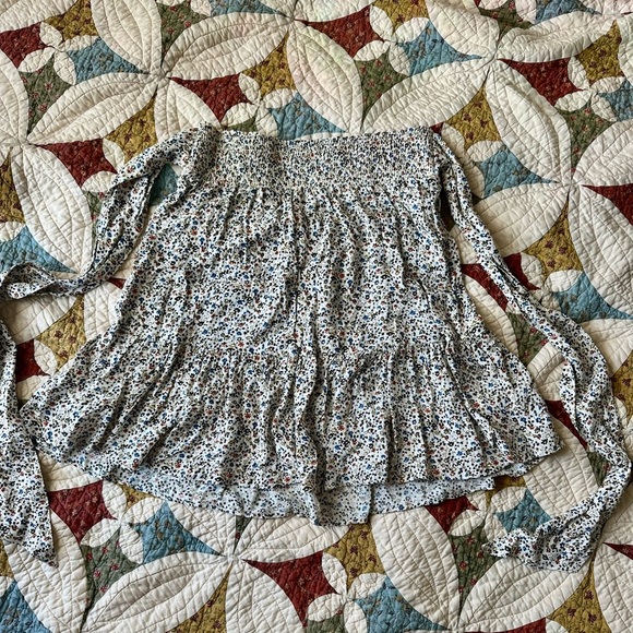 Madewell white, blue, orange, and brown floral knee length skirt. Size S - Picture 3 of 6